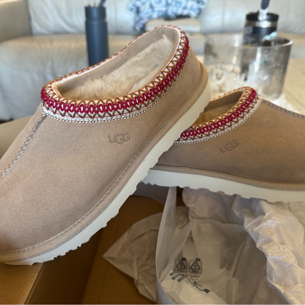 UGG Tasman II Tan Mules with Red Trim NWT 2025 PURCHASE